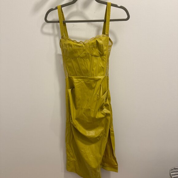 Dresses & Skirts - Miss Circle Green Midi Dress